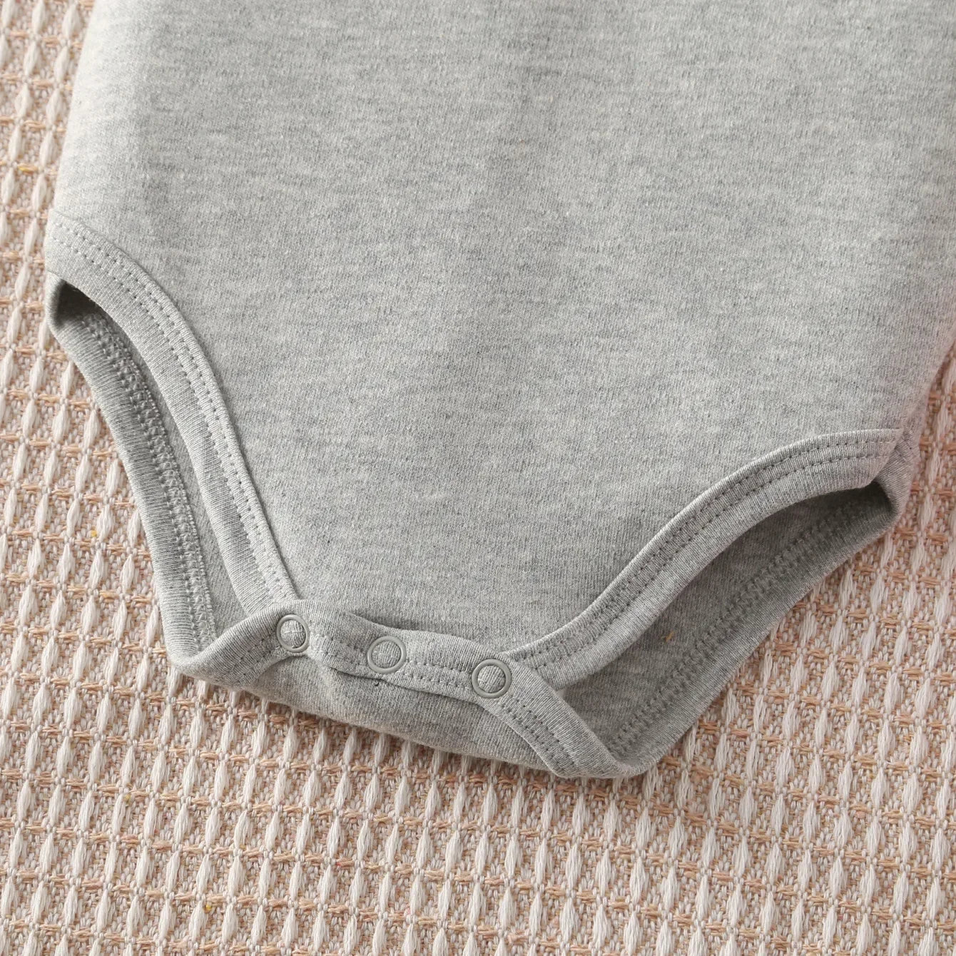 100% Cotton Onesie Cloths We Are Happy Family Exquisite Print Comfortable Bodysuit for Baby Jumpsuit for 0 To 12 Months Newborn